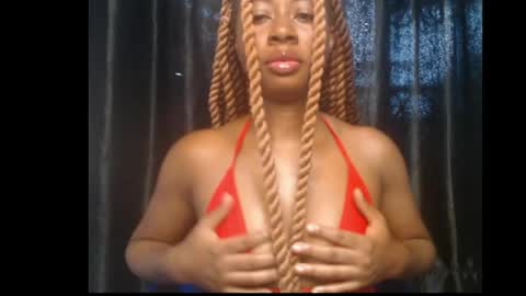 Snapshot of ebony_queenx chatting on April 26, 2026, 10:24 am Queen online show from April 26, 2026, 10:24 am