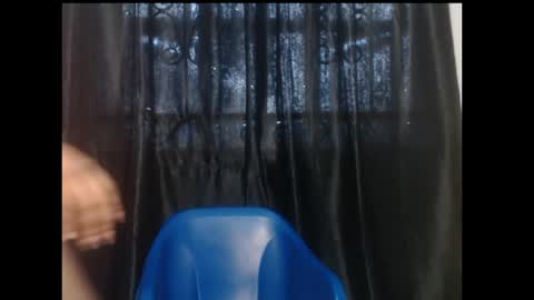 Snapshot of ebony_queenx chatting on May 23, 2026, 9:35 am Queen online show from May 23, 2026, 9:35 am