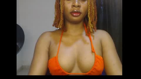Snapshot of ebony_queenx chatting on July 23, 2026, 9:18 am Queen online show from July 23, 2026, 9:18 am