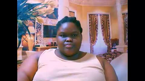 ebonyhotbuns4u2luv online show from September 12, 2025, 8:09 pm