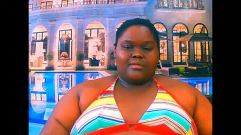 Snapshot of ebonyhotbuns4u2luv chatting on June 16, 2026, 8:06 am ebonyhotbuns4u2luv online show from June 16, 2026, 8:06 am