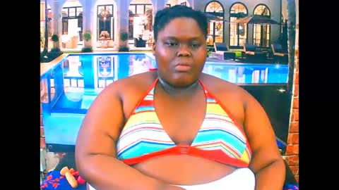 Snapshot of ebonyhotbuns4u2luv chatting on July 17, 2026, 11:28 am ebonyhotbuns4u2luv online show from July 17, 2026, 11:28 am