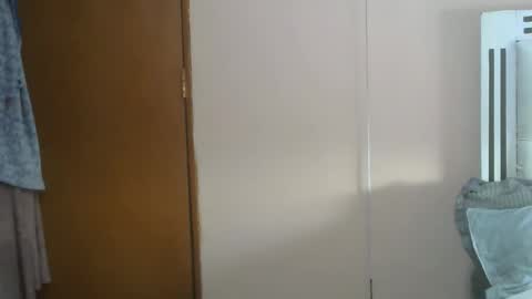 ebonymayahh online show from April 18, 2026, 1:26 pm