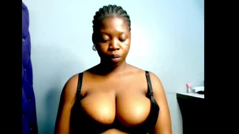 Snapshot of ebonyx_dripqueen chatting on May 22, 2026, 8:58 pm Loveth online show from May 22, 2026, 8:58 pm