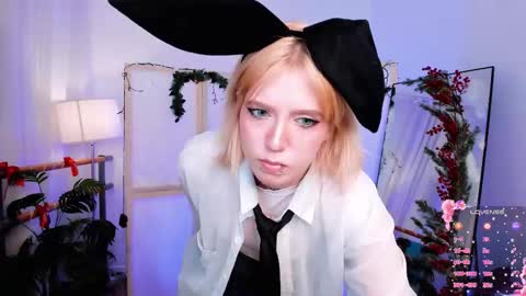 Asuna  Lana  online show from December 22, 2025, 6:54 am