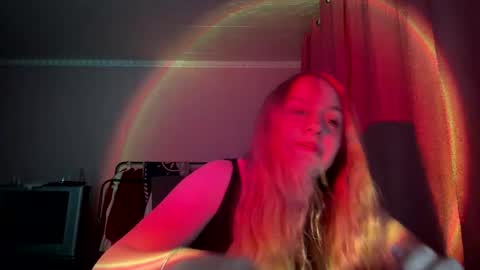 April online show from January 8, 2026, 9:17 pm