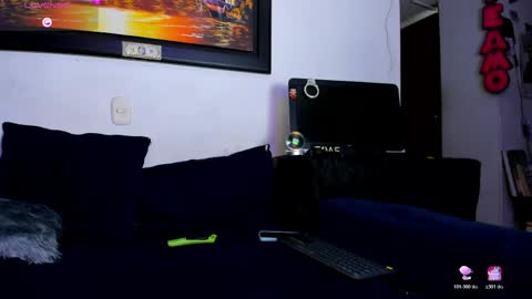 Snapshot of ecstasyx2_23 chatting on May 21, 2026, 12:01 pm ecstasyx2_23 online show from May 21, 2026, 12:01 pm