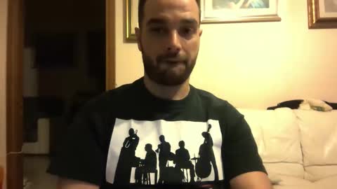 ET87 online show from October 11, 2025, 11:14 pm