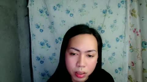 eddfox001 online show from May 15, 2026, 12:23 pm