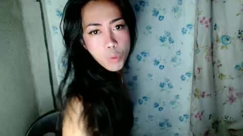 eddfox12345 online show from November 19, 2025, 8:09 pm