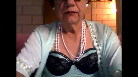 eddie595959 online show from February 18, 2025, 9:32 am