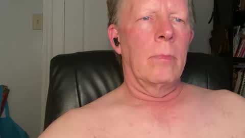 Snapshot of eddygl1968 chatting on May 14, 2026, 3:02 am Eddy online show from May 14, 2026, 3:02 am