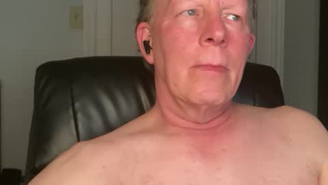 Snapshot of eddygl1968 chatting on May 26, 2026, 1:45 am Eddy online show from May 26, 2026, 1:45 am