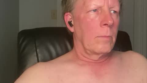 Snapshot of eddygl1968 chatting on June 3, 2026, 1:41 am Eddy online show from June 3, 2026, 1:41 am