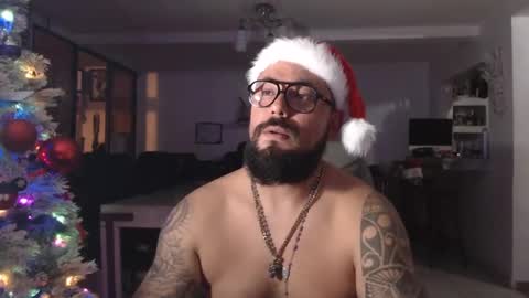 edgarram83 online show from December 26, 2024, 3:16 am