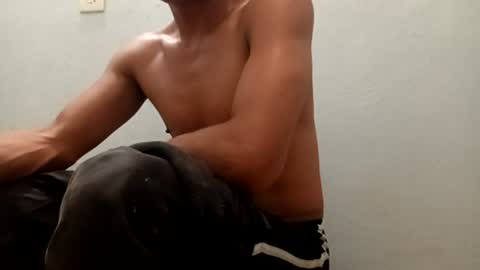 edgarsanmartin550 online show from June 22, 2026, 5:26 am