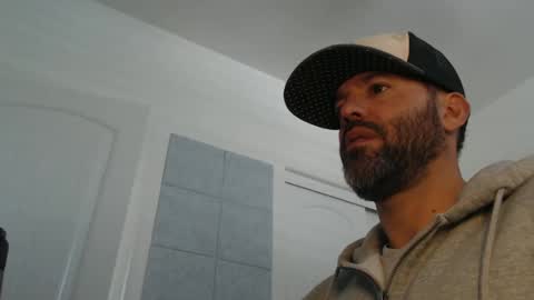 EdgeM online show from February 9, 2025, 8:45 pm