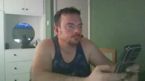 edhead1111434125 online show from October 25, 2025, 8:55 am