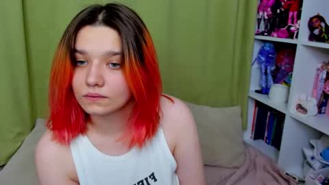 Snapshot of edna_dana chatting on November 19, 2025, 6:08 pm Edna online show from November 19, 2025, 6:08 pm