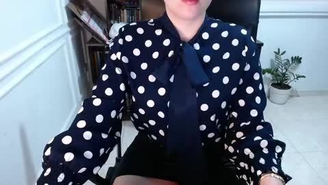 eduard_amun online show from June 7, 2026, 1:48 pm