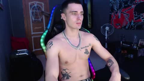 Snapshot of eduard_loveee chatting on January 21, 2025, 6:02 pm Eduar online show from January 21, 2025, 6:02 pm