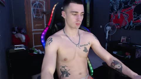 Snapshot of eduard_loveee chatting on February 2, 2025, 11:51 am Eduar online show from February 2, 2025, 11:51 am