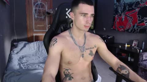 Snapshot of eduard_loveee chatting on September 11, 2025, 6:02 am Eduar online show from September 11, 2025, 6:02 am