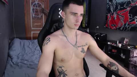 Snapshot of eduard_loveee chatting on September 12, 2025, 8:58 am Eduar online show from September 12, 2025, 8:58 am