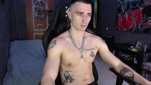 Snapshot of eduard_loveee chatting on September 20, 2025, 8:04 am Eduar online show from September 20, 2025, 8:04 am