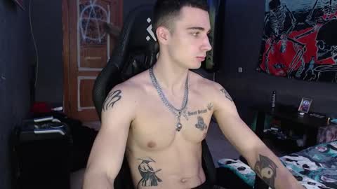 Snapshot of eduard_loveee chatting on October 23, 2025, 11:09 am Eduar online show from October 23, 2025, 11:09 am