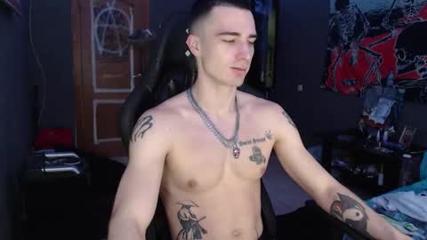 Snapshot of eduard_loveee chatting on December 1, 2025, 7:46 am Eduar online show from December 1, 2025, 7:46 am