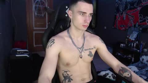 Snapshot of eduard_loveee chatting on December 4, 2025, 11:08 am Eduar online show from December 4, 2025, 11:08 am