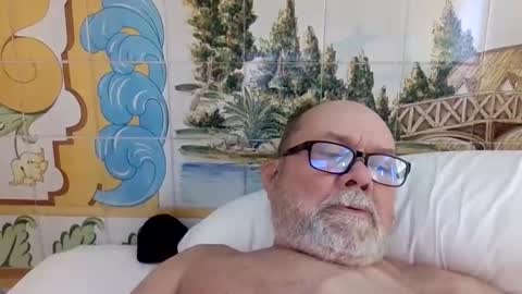 Eddie online show from May 10, 2026, 8:08 am
