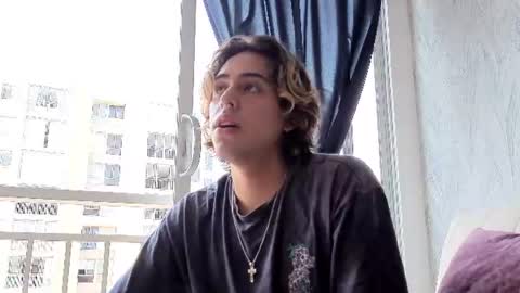 Snapshot of edward_51 chatting on July 9, 2026, 12:53 pm Edward online show from July 9, 2026, 12:53 pm