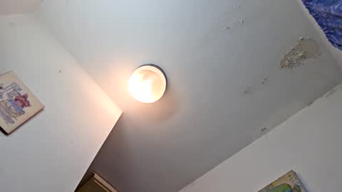 edwardaims_2please online show from October 14, 2025, 10:54 pm