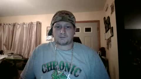 edwardaims_2please online show from November 11, 2025, 4:45 am