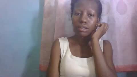 edwige770943 online show from April 1, 2026, 3:40 am