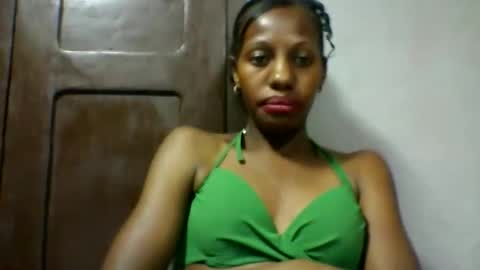 edwige770943 online show from May 16, 2026, 6:21 am