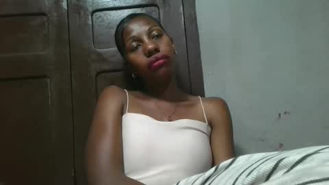 edwige770943 online show from May 20, 2026, 5:35 am