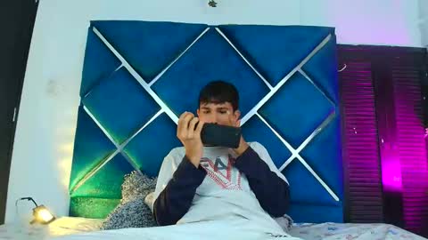 Edwin online show from April 17, 2026, 1:14 pm