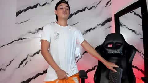 Snapshot of edy_play1 chatting on May 2, 2026, 4:28 am edy online show from May 2, 2026, 4:28 am