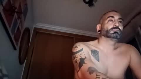 eemmee708927 online show from November 18, 2025, 12:38 am