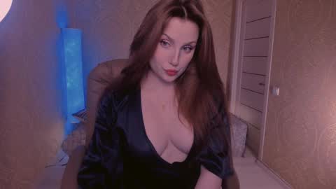 Snapshot of eesmaaarr chatting on February 17, 2025, 10:14 pm eesmaaarr online show from February 17, 2025, 10:14 pm