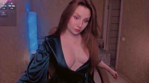 Snapshot of eesmaaarr chatting on March 5, 2025, 9:26 pm eesmaaarr online show from March 5, 2025, 9:26 pm