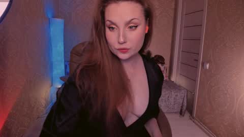 Snapshot of eesmaaarr chatting on September 8, 2025, 11:04 pm eesmaaarr online show from September 8, 2025, 11:04 pm