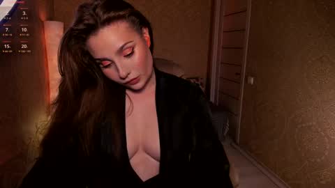 eesmaaarr online show from April 19, 2026, 11:51 pm