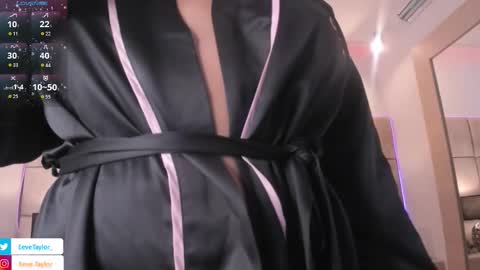 Eevee online show from November 14, 2025, 3:16 am