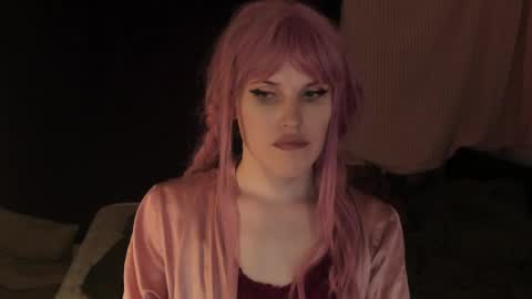 Effie Mur online show from January 20, 2025, 6:32 pm