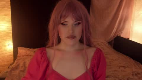 Effie Mur online show from February 12, 2025, 3:38 pm