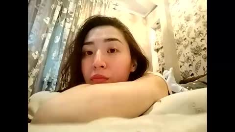 Effy online show from March 3, 2025, 6:22 pm